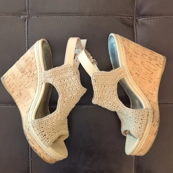 Ivory/Cream Crochet Cork Wedges 9.5 - Picture 3 of 6